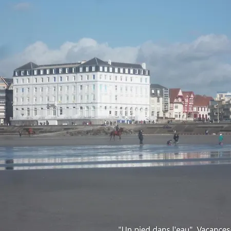 En Bord De Διαμέρισμα Wimereux